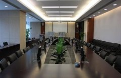 视频会议室中投影机应如何放置为好